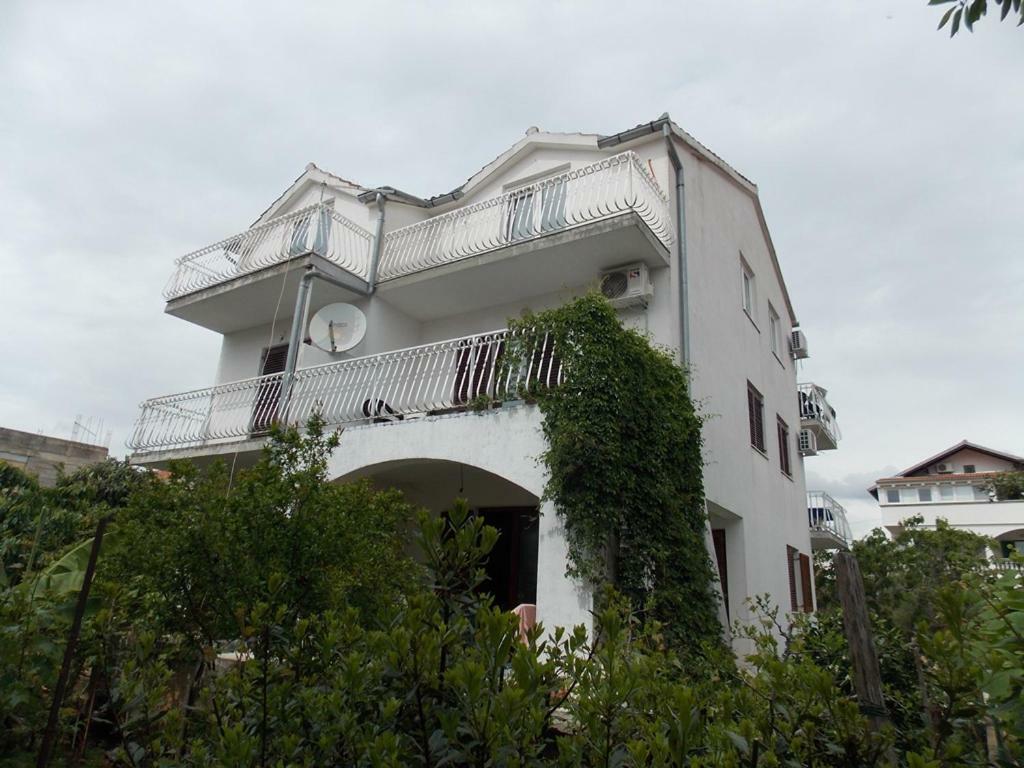 Apartment Ivana Vodice Exterior foto